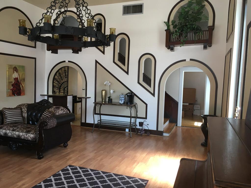 Reedley Hotel Burgess מראה חיצוני תמונה