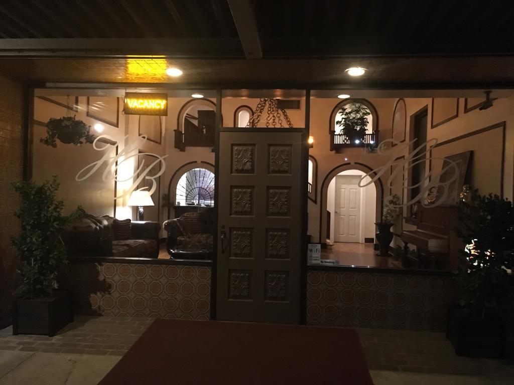 Reedley Hotel Burgess מראה חיצוני תמונה