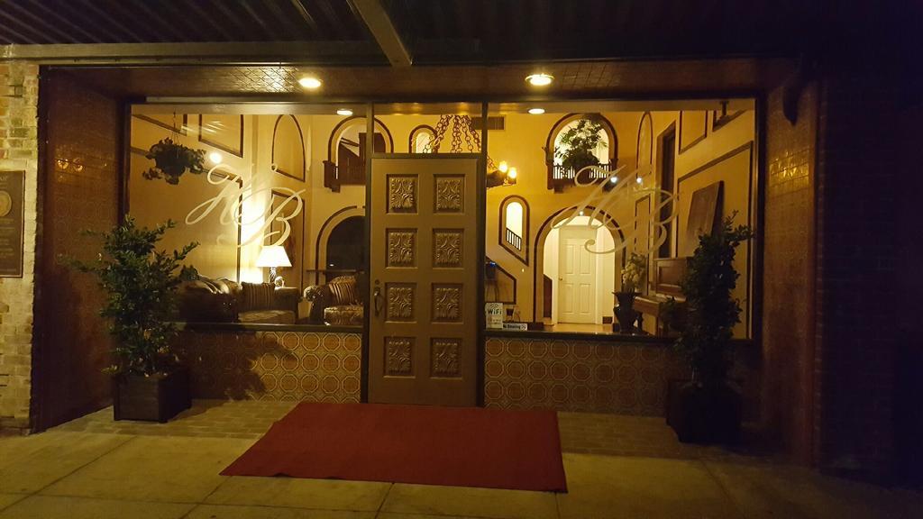 Reedley Hotel Burgess מראה חיצוני תמונה